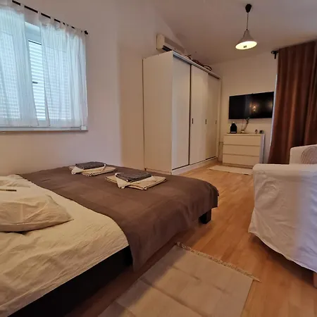 Moli Apartament Bibinje