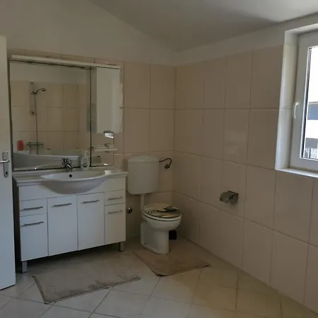 Holiday Moli Apartment *