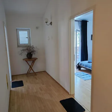 Holiday Moli Apartment