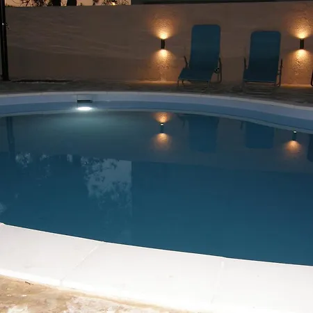 Holiday Moli *
